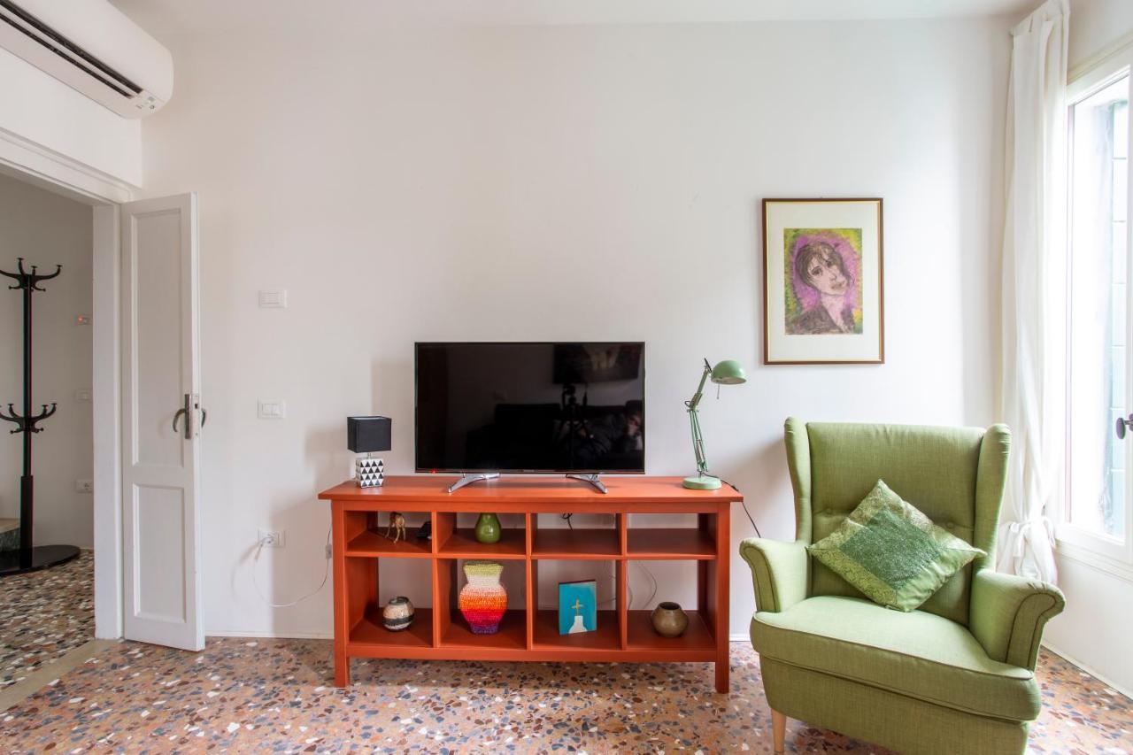 Biennale Giardini Apartment Venice Exterior photo