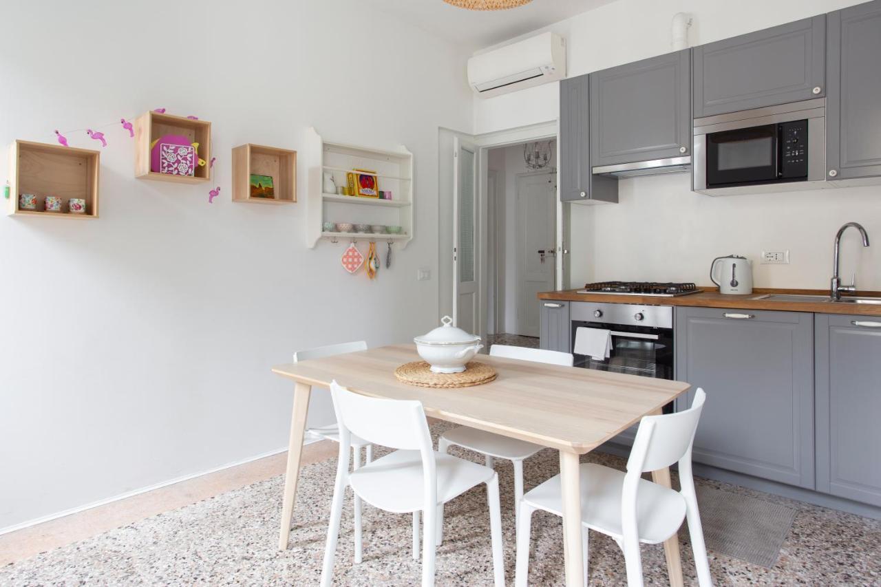 Biennale Giardini Apartment Venice Exterior photo